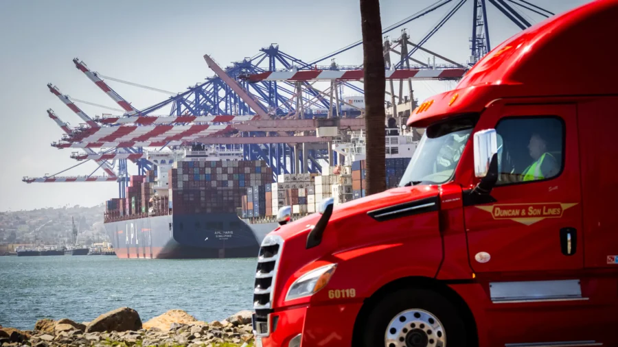 Trump Admin Pulls 9,500 Truck Drivers off the Road for Failing English Tests