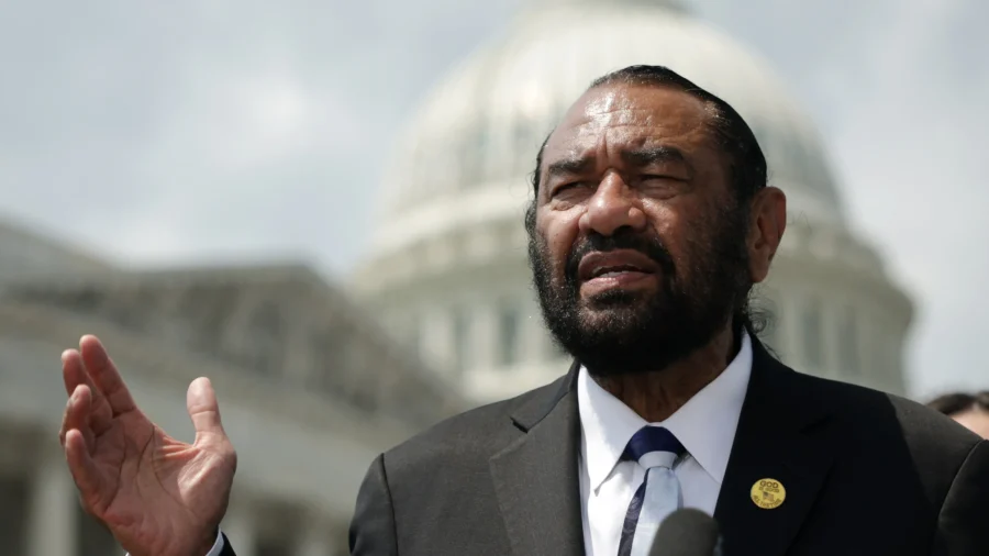 House Dismisses Attempt to Impeach Trump