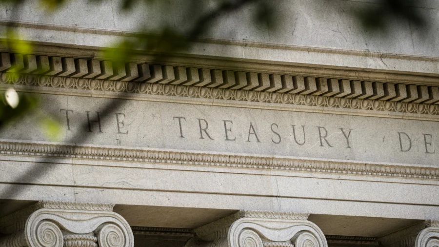 Treasury, IRS Crack Down on Somali Fund Transfers While Probing 'Massive Fraud