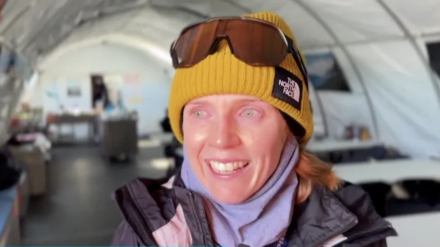 First Female Wins Antarctic Ice Marathon