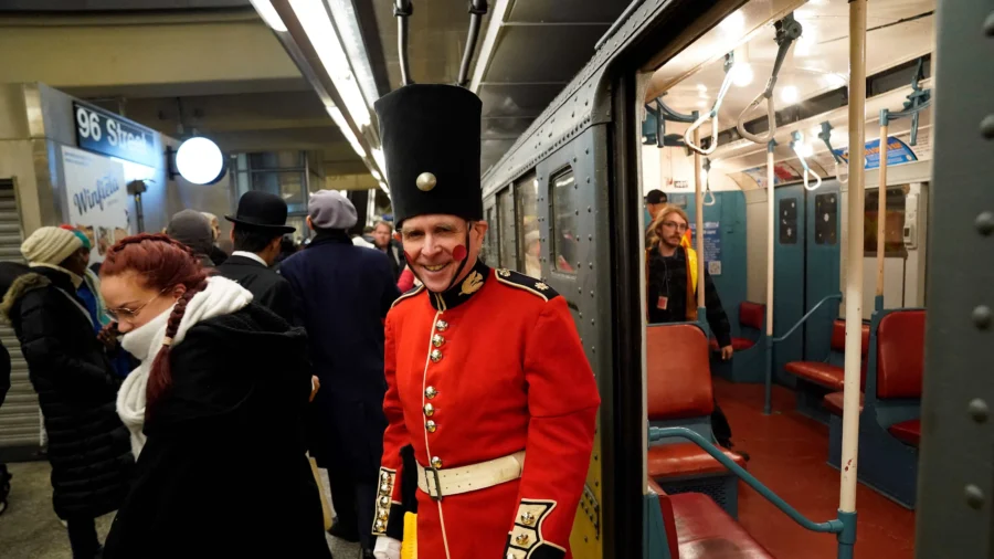 NYC 2025 Holiday Nostalgia Subway Train Goes Back in Time