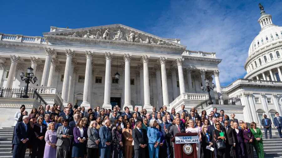 LIVE NOW: Jeffries and House Democratic Caucus Hold Press Conference