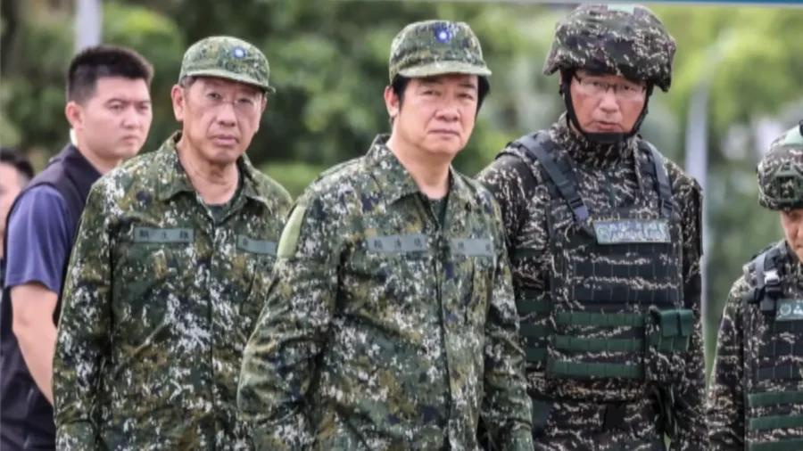 Taiwan Adjusts Defense to Respond to Sudden China Attack
