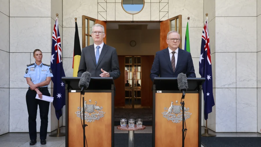 Australian Prime Minister to Launch Largest Gun Buyback Scheme in 30 Years After Bondi Terror Attack