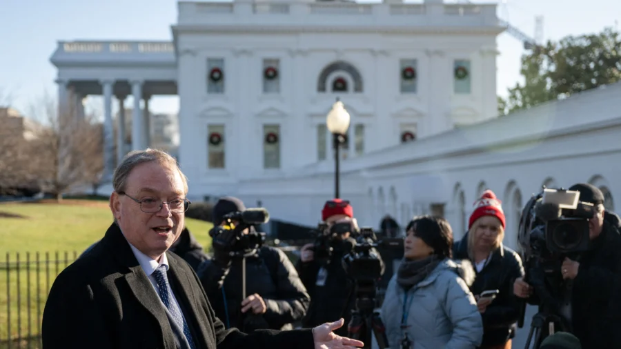 White House Economist Predicts 'Biggest Refund Cycle Ever' During 2026 Tax