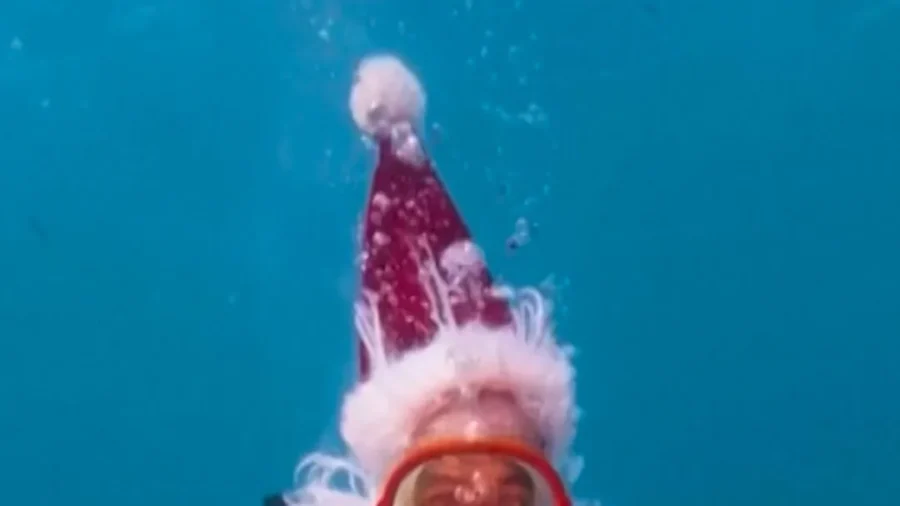 Santa Takes a Holiday Dive in the Florida Keys