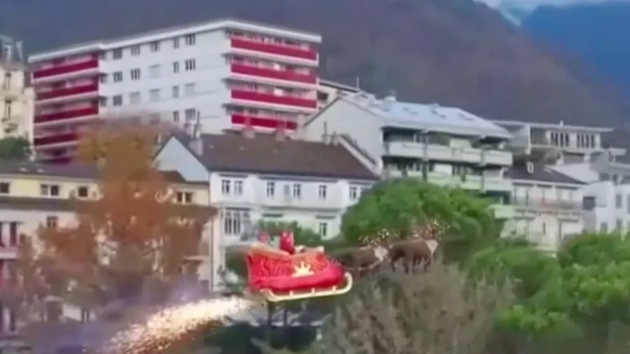 Santa Claus Arrives Early at Lake Geneva Christmas Market