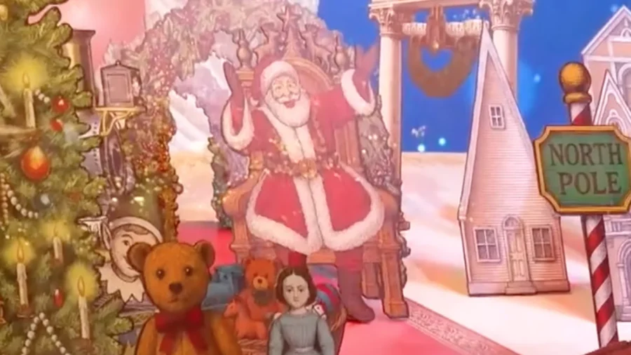 Herald Square Lights Up Hearts This Holiday Season