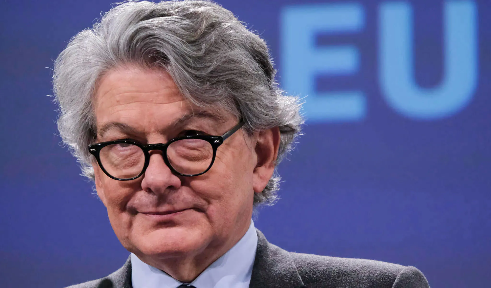 US Imposes Visa Bans on Former EU Commissioner, Activists Over Alleged