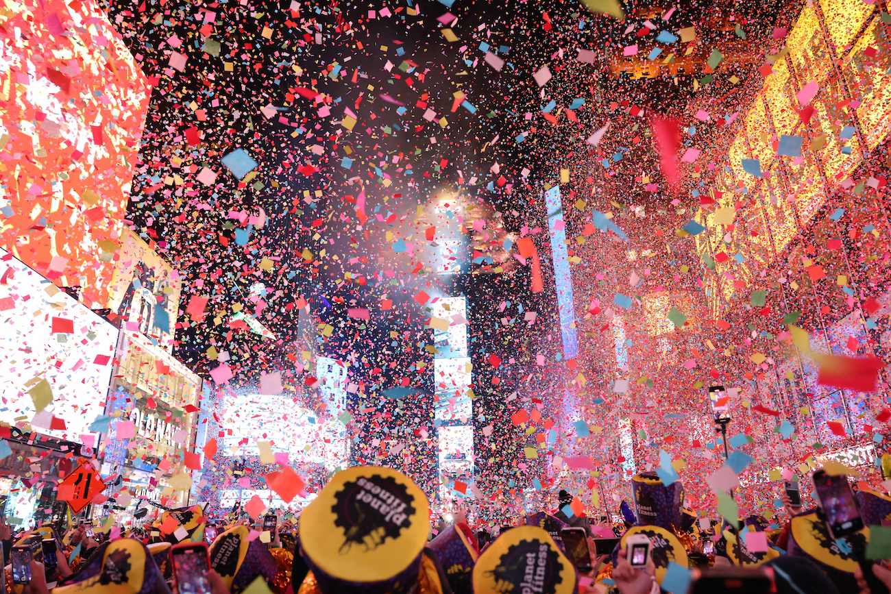 LIVE NOW: Times Square Holds New Year's Eve Ball Drop Test