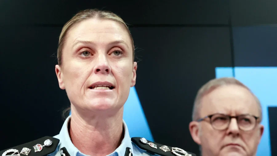 Australia: Alleged Bondi Terrorists Likely 'Acted Alone'