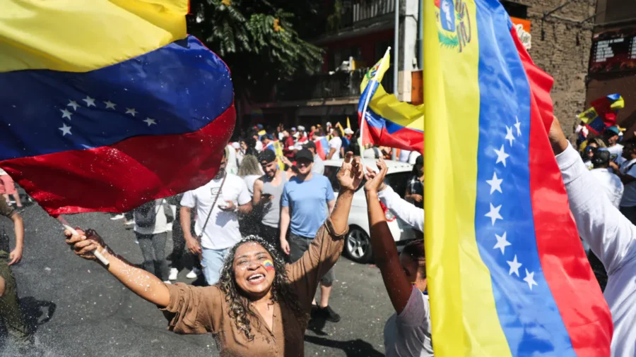 Venezuelans Experiencing Joy ‘Not Seen in a Decade’: Award-Winning Writer