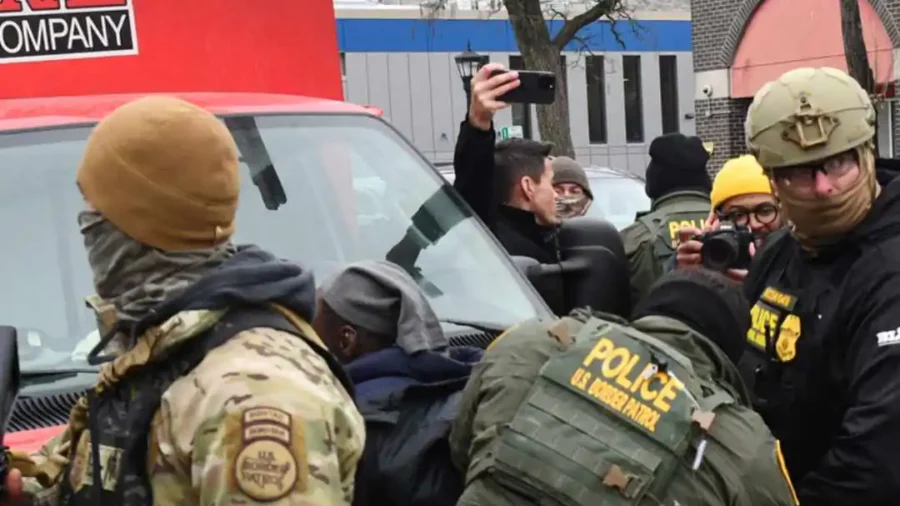 Minneapolis Protesters, ICE Agents Scuffle After Fatal Shooting of Woman