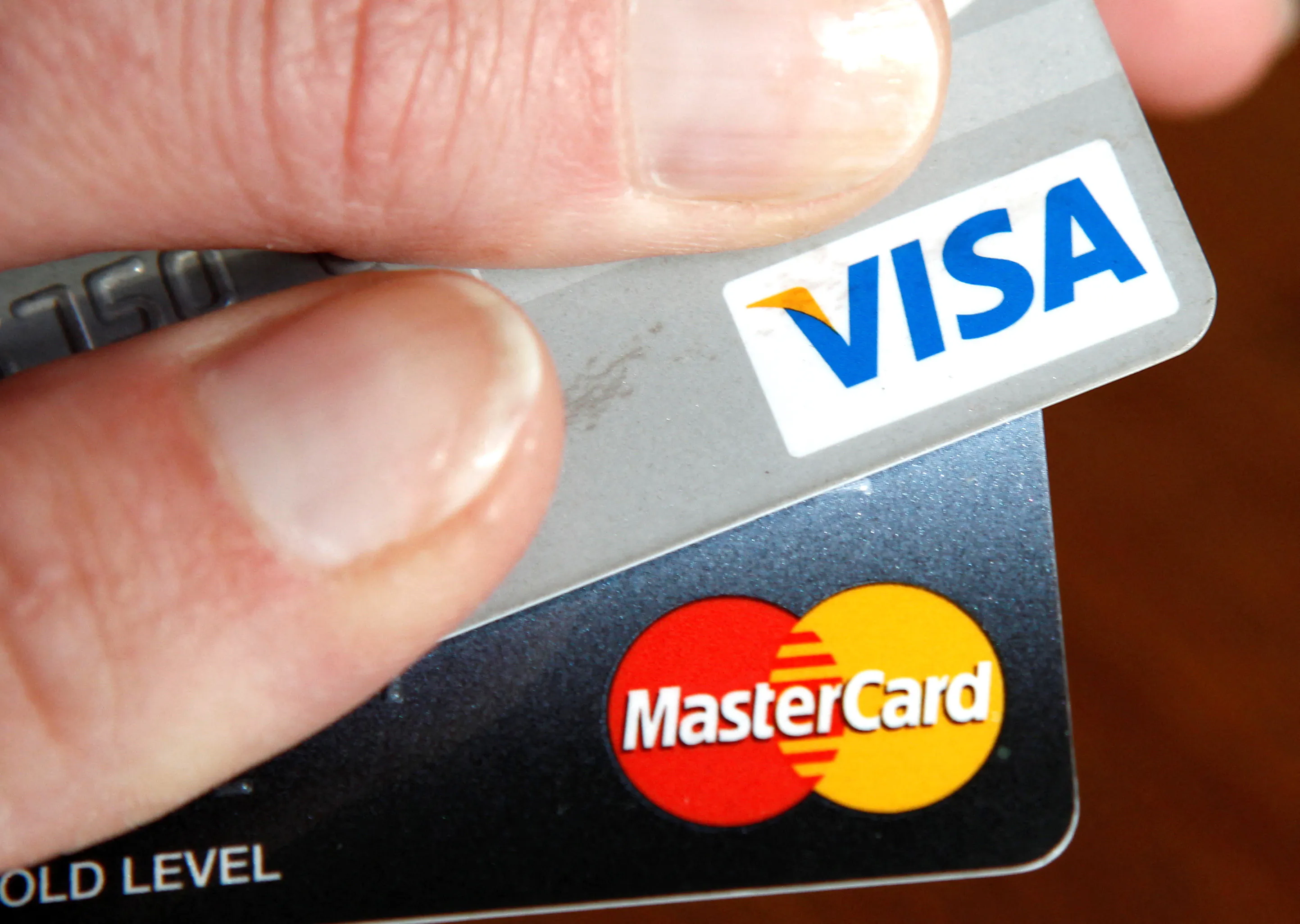 Trump Calls for One-Year Cap on Credit Card Interest Rates at 10 Percent