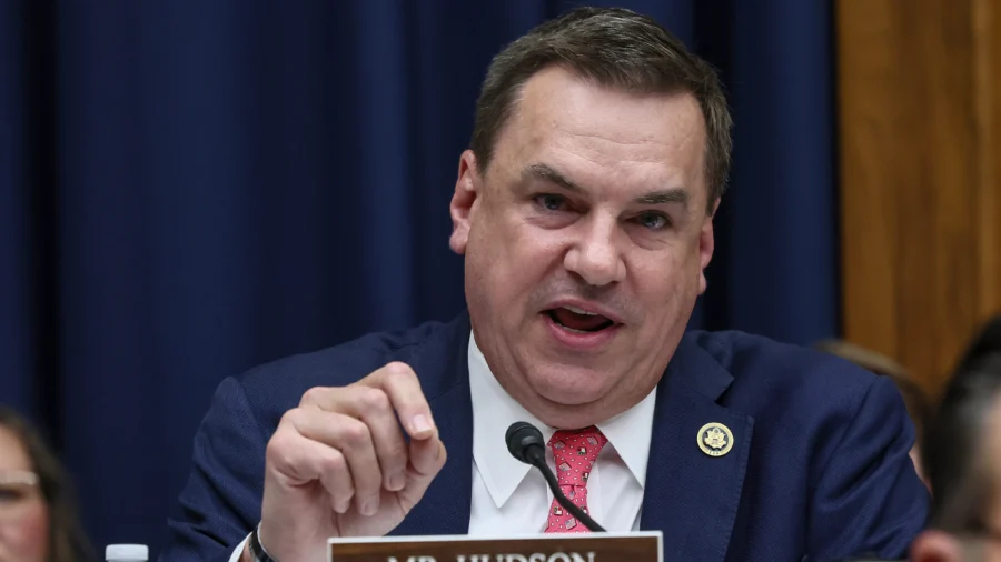 House Subcommittee Holds Hearing on Oversight of the Federal Communications Commission