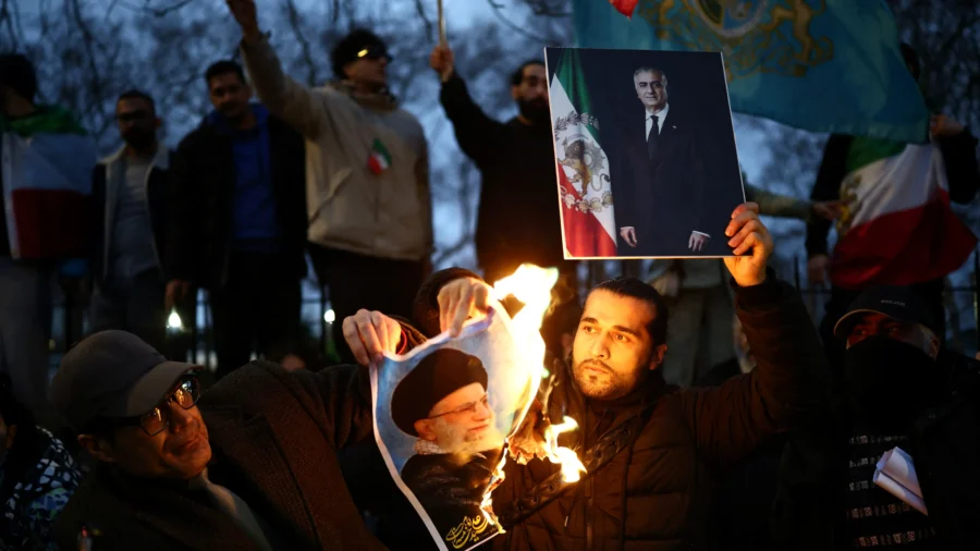 The Iranian Regime Has Never Been This Weak: Analyst