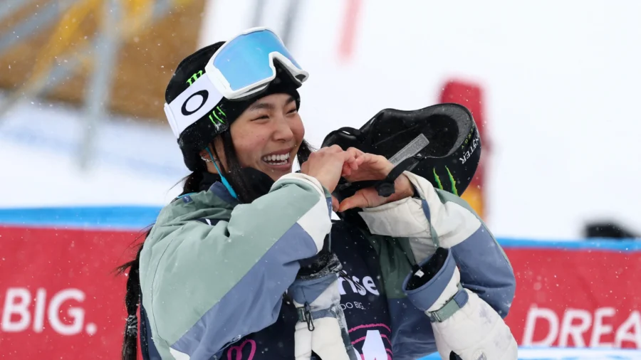 Snowboarder Chloe Kim Says She Is 'Good to Go' for Olympics Despite Shoulder Tear