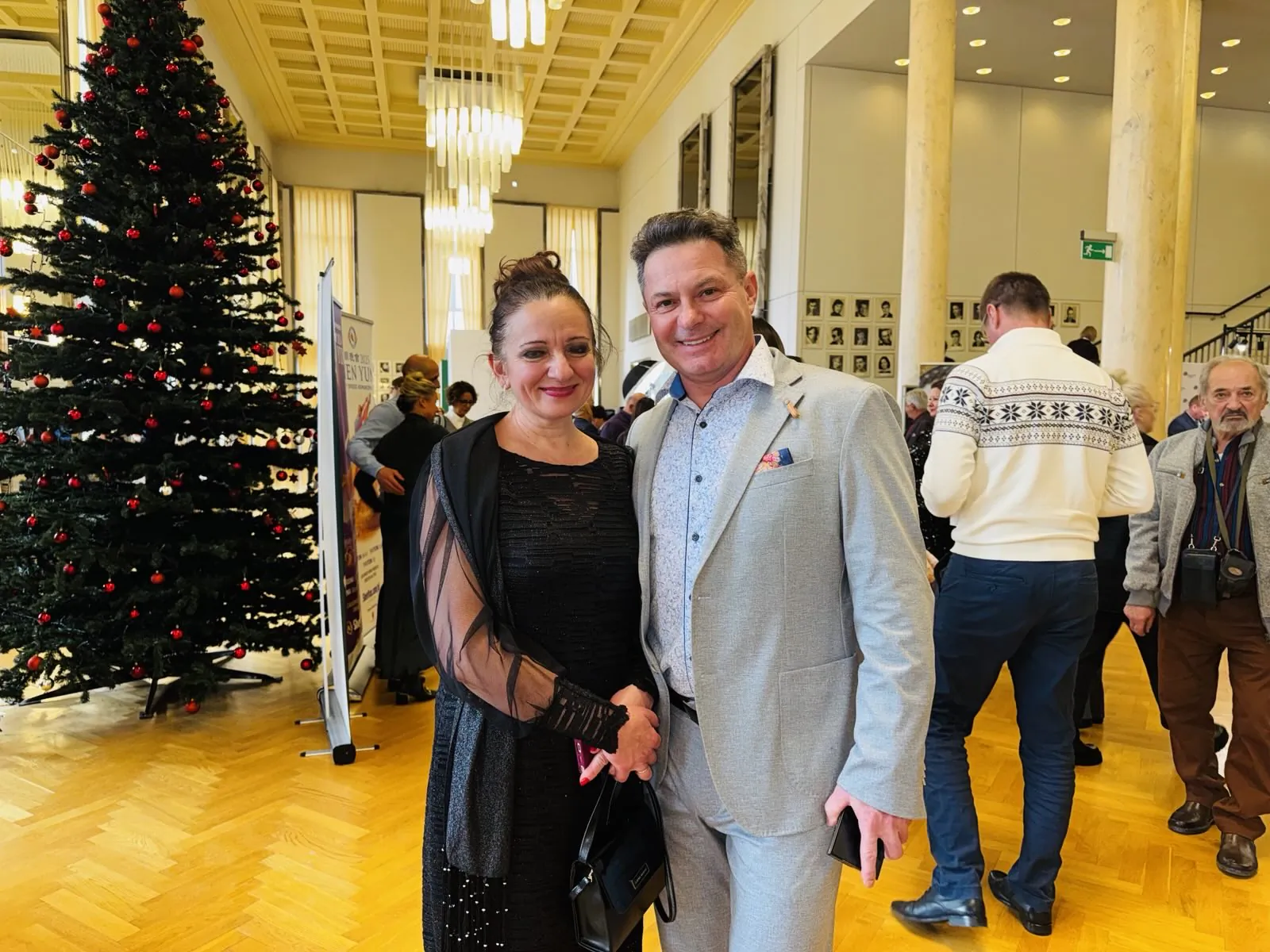 On the afternoon of Jan. 10, 2026, Mr. Krzysztof Piątkowski and his wife, Ms. Bogumiła Piątkowska, attended a Shen Yun performance at the Grand Theatre in Łódź. (Wang Yixiao/The Epoch Times)