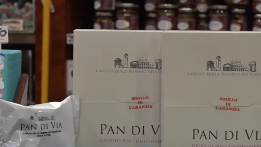Ancient Roman Cake Recreated in Italy