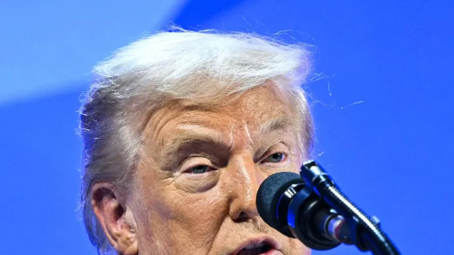 Trump Discusses Greenland at Davos