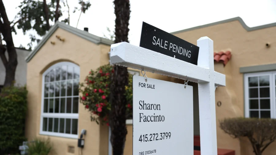 Pending Home Sales in US Drop Nearly 10 Percent in December: NAR