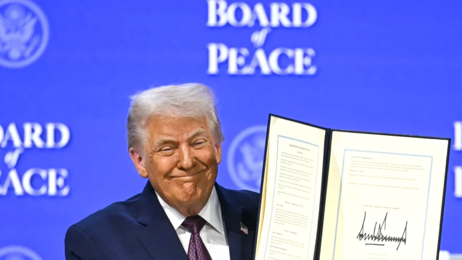 Trump Unveils His Board of Peace in Davos