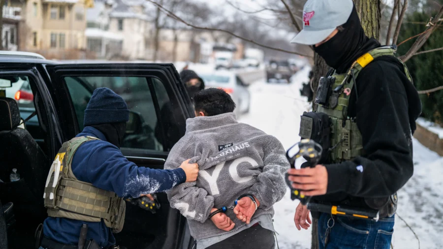 Border Patrol, ICE Hold Joint Press Conference on Upcoming Operations in