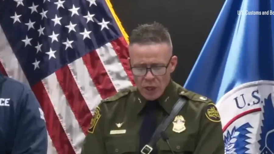 Border Patrol Commander Describes Shooting in Minneapolis
