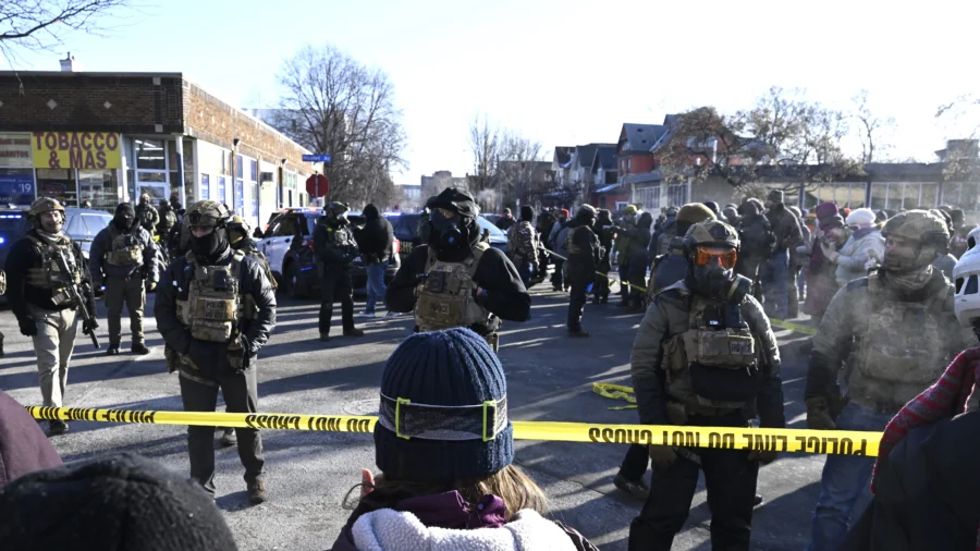 Federal Agent Fatally Shot Armed Man in Minneapolis: DHS