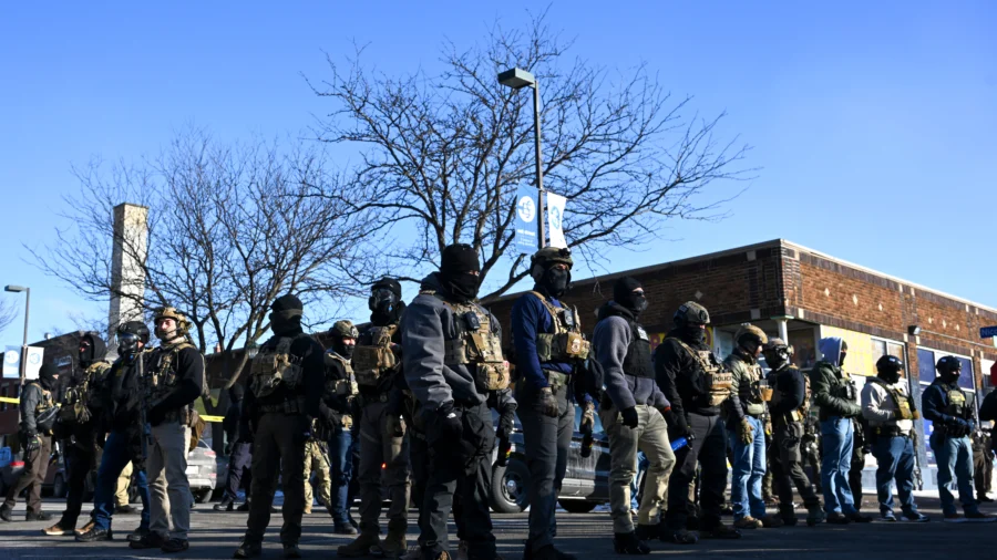 Suspect in Custody After Allegedly Biting Off Federal Agent’s Finger in Minnesota