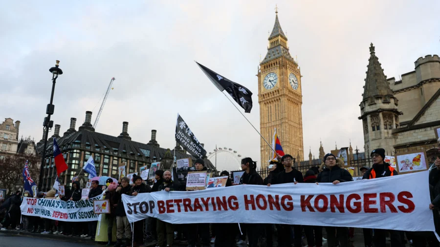 Rights Groups Release Report on Impact of UK's Home Office Rules on Hong Kong Immigrants