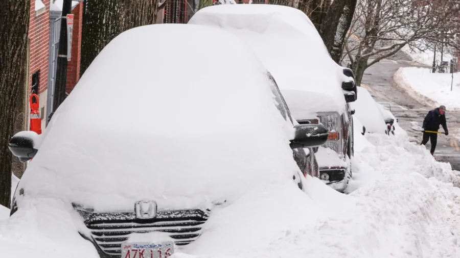 35 People Dead From Effects of Winter Storm as More Freezing Cold Pummels US
