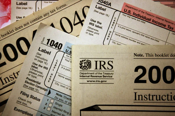 Federal tax forms at the Internal Revenue Service in Chicago on Nov. 1, 2005. (Scott Olson/Getty Images)