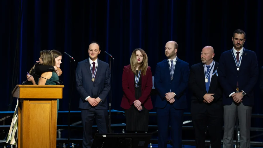 Families Honor Victims 1 Year After Deadly Washington Midair Collision