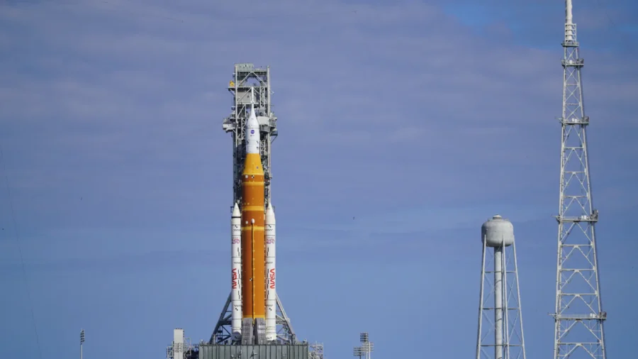 Cold Weather Delays NASA Moon Launch at Least Two Days