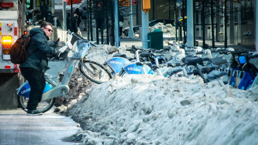 More Frigid Temperatures Expected in Much of US After Weekend of Heavy Snow