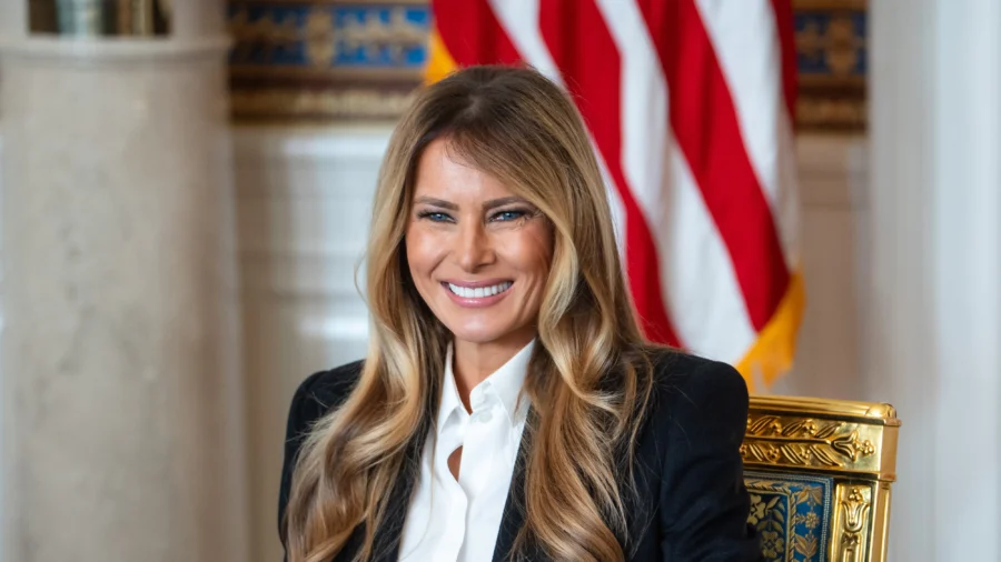Melania Trump Visits Children at NIH Ahead of Valentine’s Day