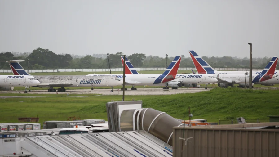 Cuba Warns Airlines It Has Run Out of Jet Fuel Amid Oil Crisis