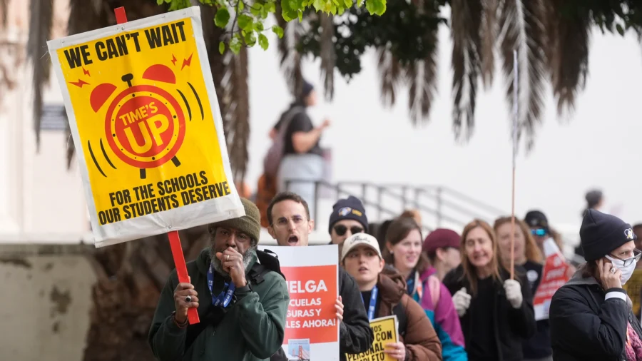San Francisco Schools Closed for 3rd Day as Teachers Strike