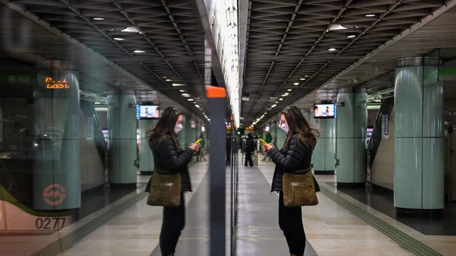 Major Collapse Hits Shanghai Subway Construction Site After Water Leak Alert
