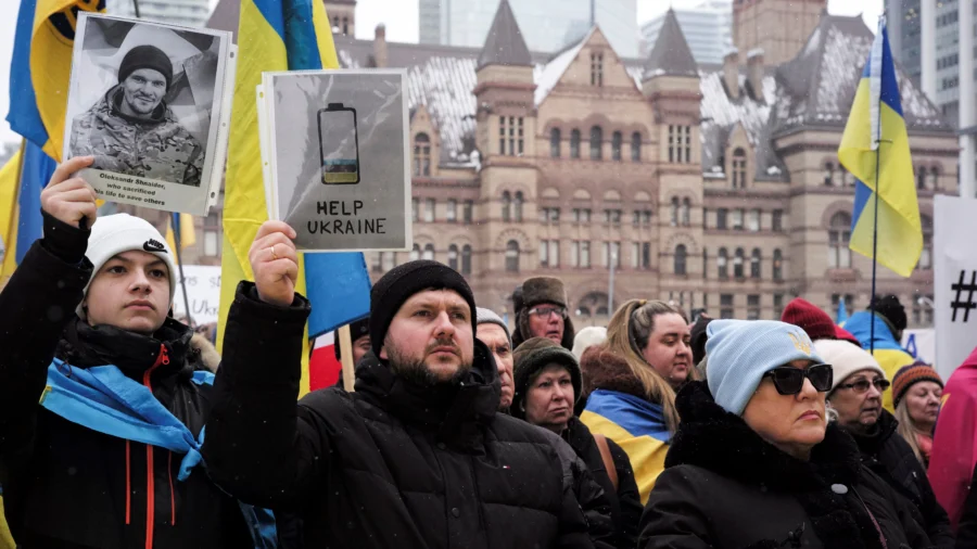 Thousands Across Canada Mark 4 Years of Russia’s Invasion of Ukraine