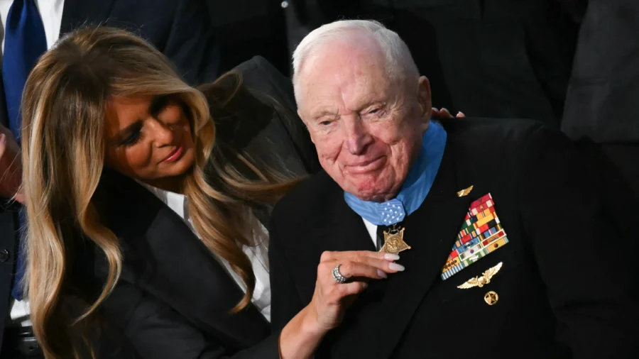 Trump Awards Medals, Military Decorations at State of the Union Address