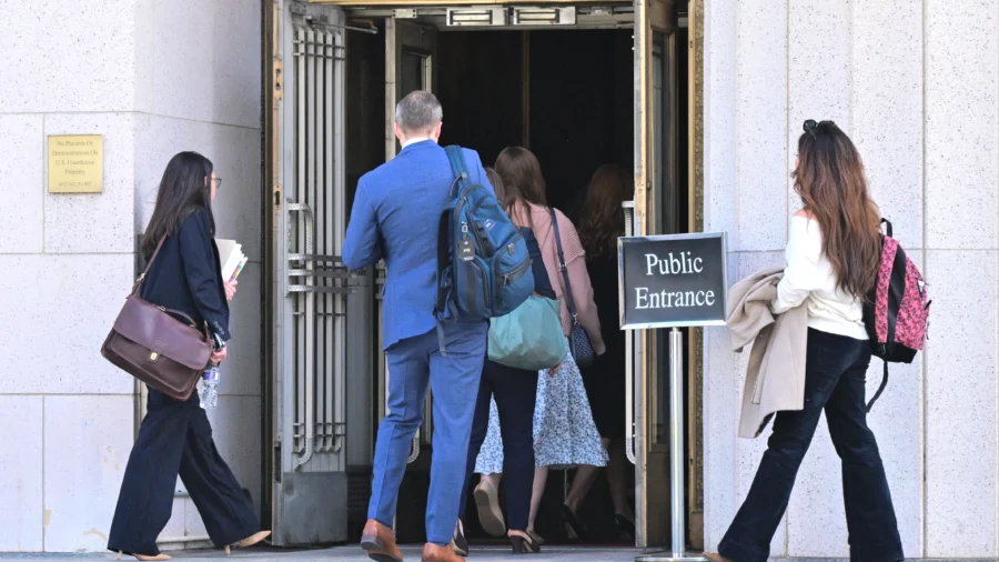 Plaintiff Testifies in Social Media Trial