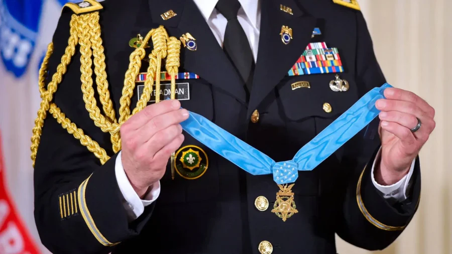 Trump to Award Medal of Honor to 3 Army Veterans