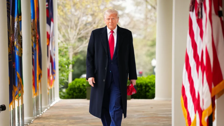 Trump Pushes for New Iranian Leadership