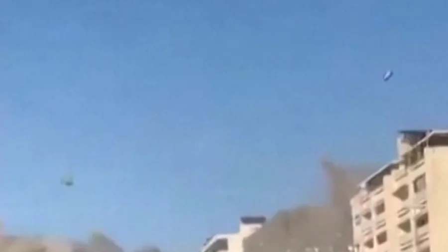 People Flee as Israeli Strike Hits Building in Tyre, Lebanon
