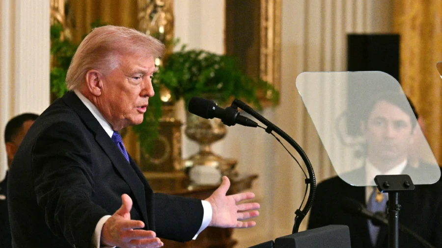 Trump Outlines Timeline, Objectives for US Strikes on Iran
