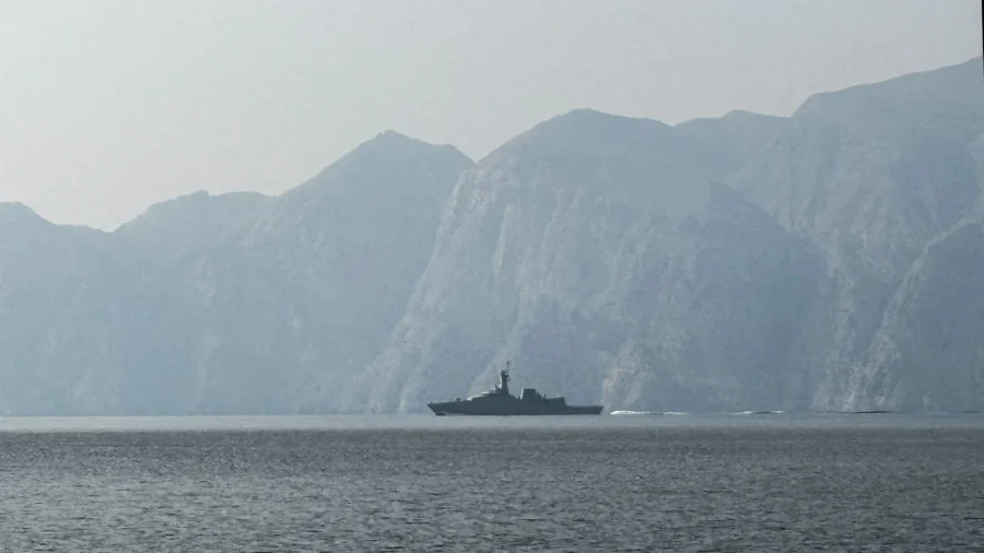 Trump Orders Insurance, Possible Navy Escorts for All Ships Traveling the Gulf