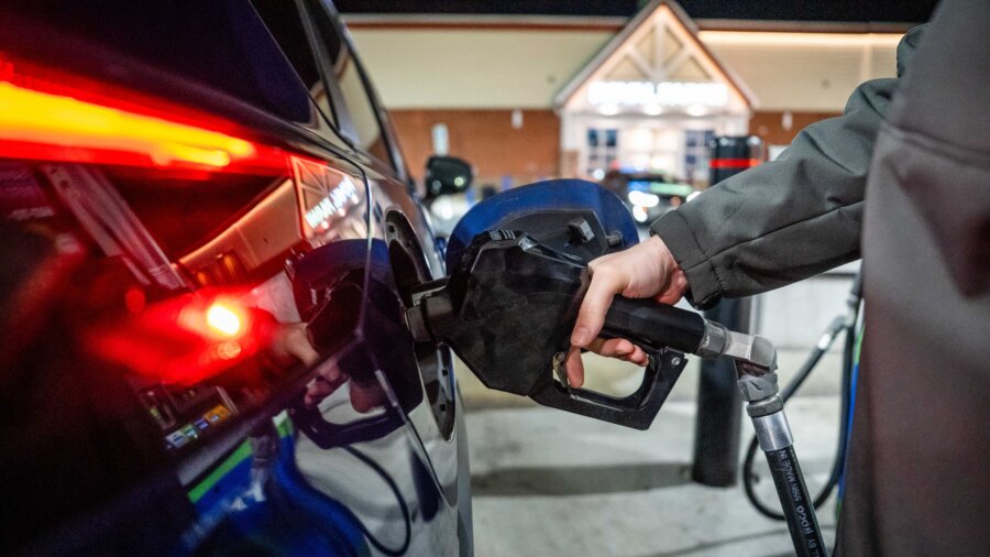 White House readies oil market stability plan: Rubio