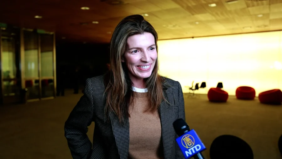 Art and Fashion Entrepreneur Praises Shen Yun for Their Perfection